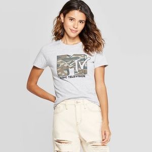 MTV Camo graphic shirt